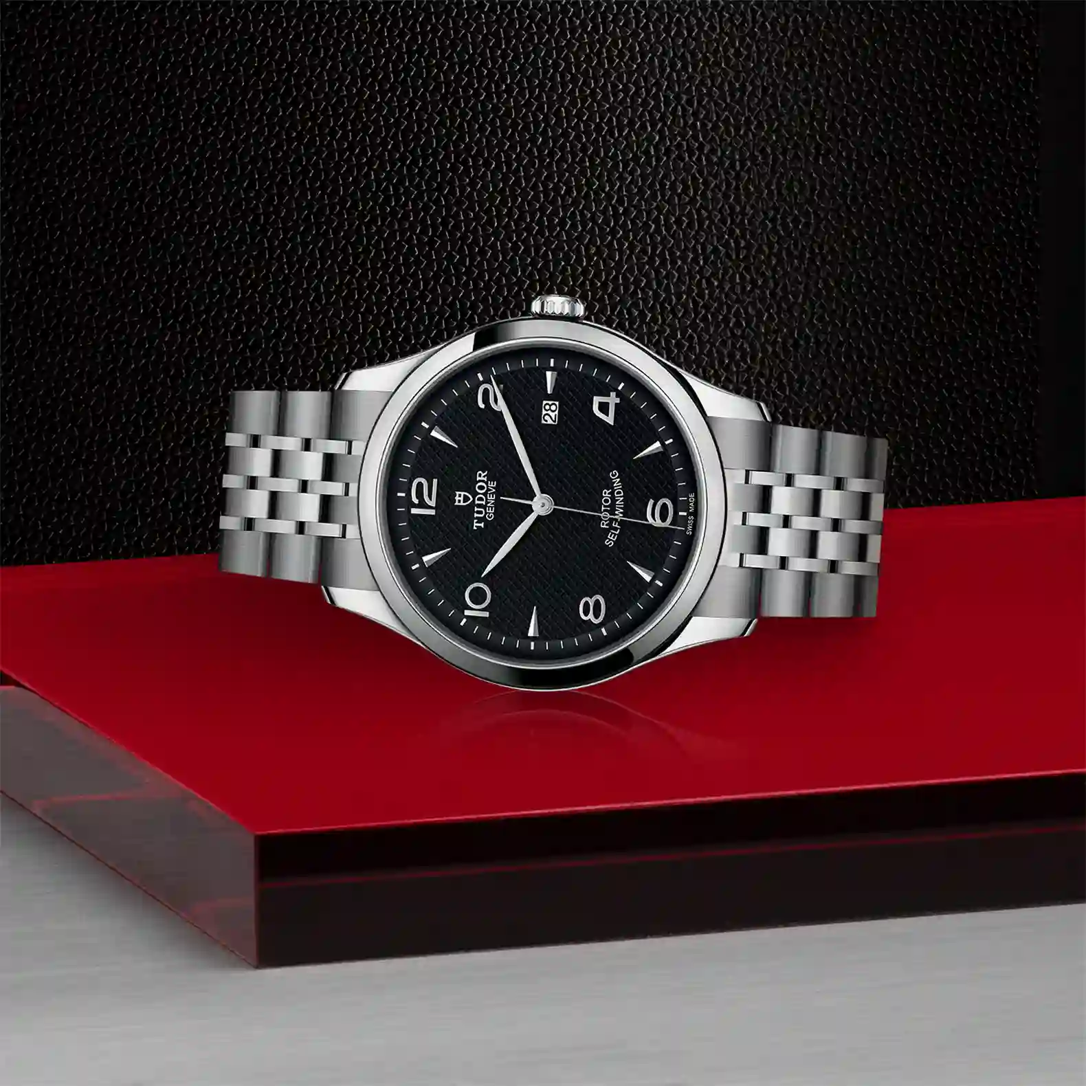 Discover The TUDOR 1926 Watch M91650-0002 | Global Timepieces